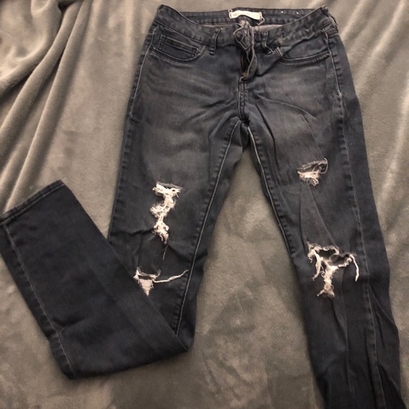 Bullhead Denim - Bullhead - Ripped Skinny Jeans